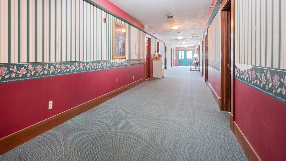 More Photos Of 8135 Mount Vernon Rd, Saint Louisville Office Residential For Sale