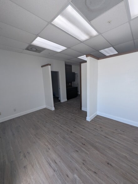 More Photos Of 6205 31st St E, Bradenton Warehouse For Lease