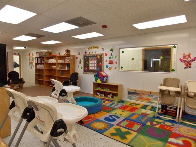 More Photos Of 702 S Peachtree St, Jasper Daycare Center For Lease