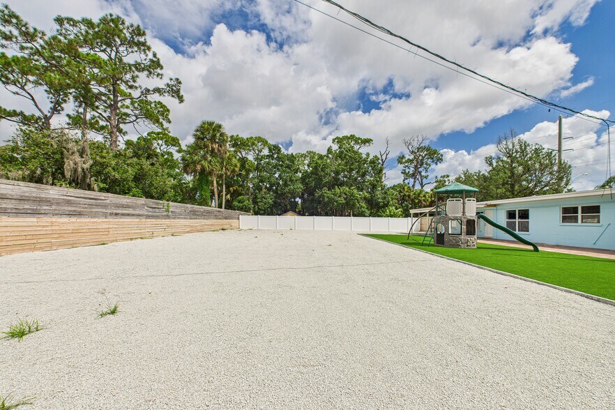 More Photos Of 1340 S Wickham Rd, West Melbourne Daycare Center For Sale