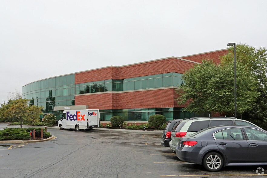 Primary Photo Of 10411 Corporate Dr, Pleasant Prairie Office For Lease