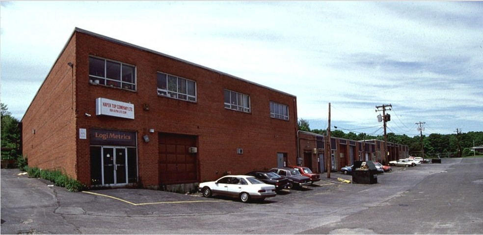 Primary Photo Of 101-32 Dupont St, Plainview Warehouse For Lease