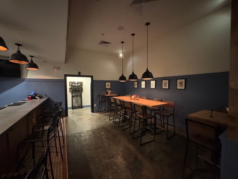 More Photos Of 166 Calhoun Station Pky, Gluckstadt Restaurant For Sale