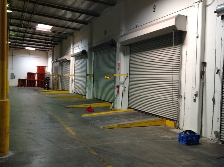 More Photos Of 1625 Perrino Pl, Los Angeles Warehouse For Lease