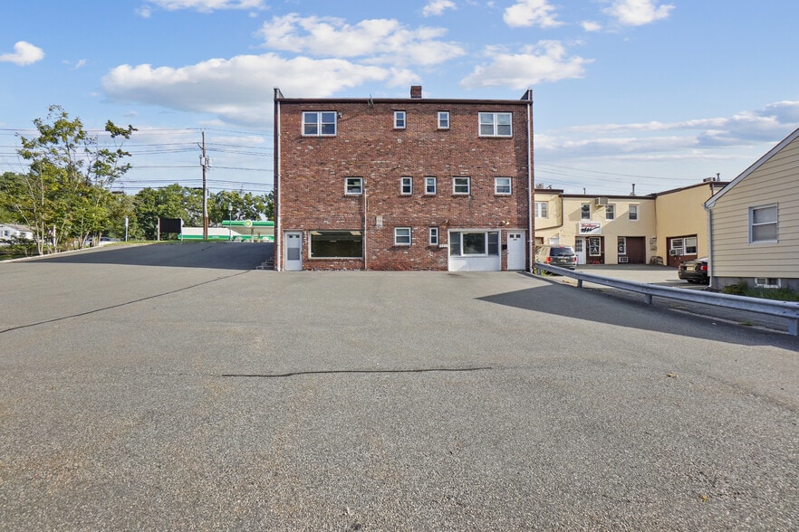 Primary Photo Of 123-129 W Mount Pleasant Ave, Livingston Storefront Retail Office For Lease