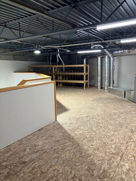 More Photos Of 4617 Dovetail Dr, Madison Light Manufacturing For Lease