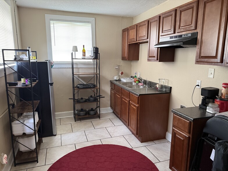 More Photos Of , Memphis Multifamily For Sale