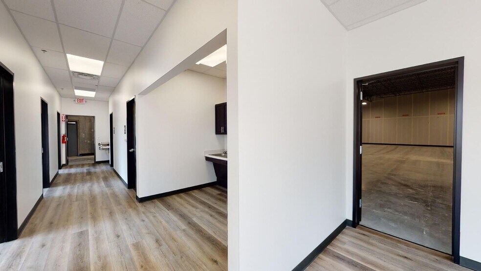 More Photos Of 190 N Bagdad Rd - Building E, Leander Warehouse For Lease