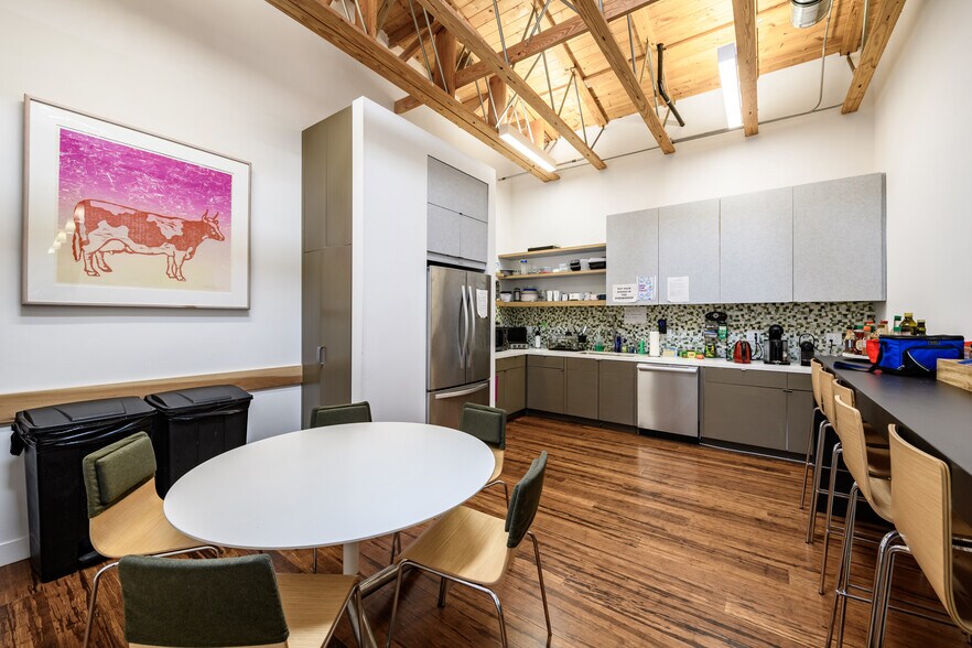 More Photos Of 923 Cole Ave, Los Angeles Loft Creative Space For Sale