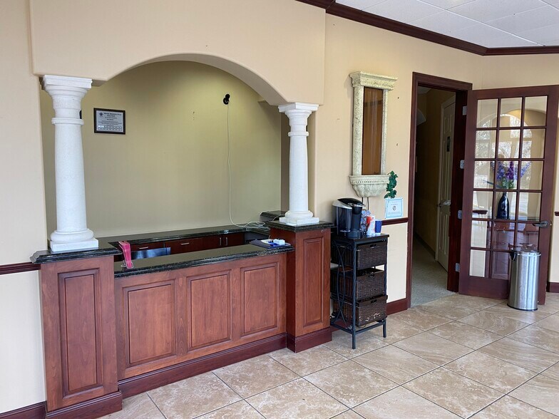 More Photos Of 1001 S FM-270, League City Unknown For Lease