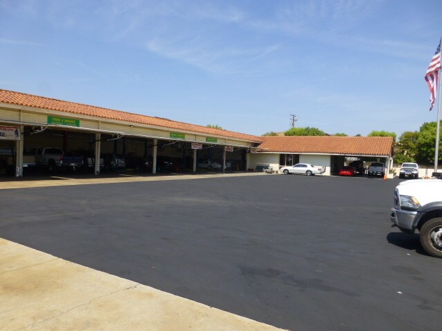 More Photos Of 4071 2nd St, Yorba Linda Auto Repair For Sale