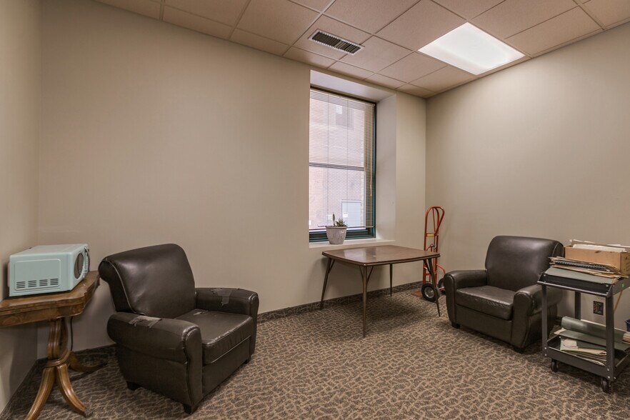 More Photos Of 413 Wacouta St, Saint Paul Office Residential For Lease