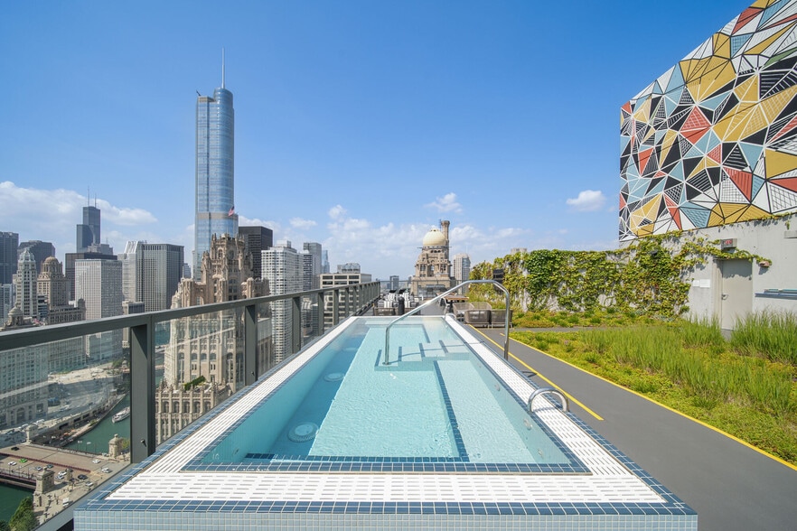 More Photos Of 200 E Illinois St, Chicago Apartments For Sale
