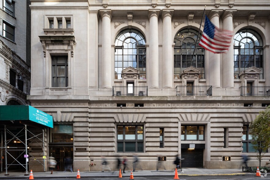 More Photos Of 25 W 39th St, New York Loft Creative Space For Lease