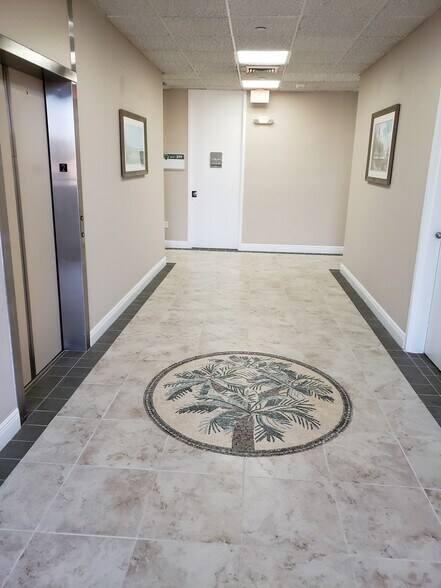 More Photos Of 5240 NE Babcock St, Palm Bay Office For Lease