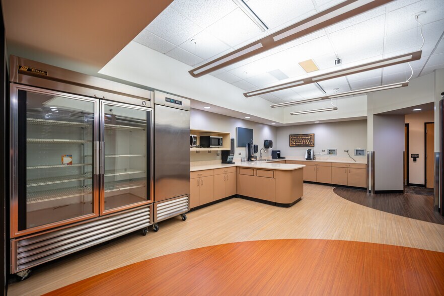 More Photos Of 3400 Morse Xing, Columbus Office For Lease