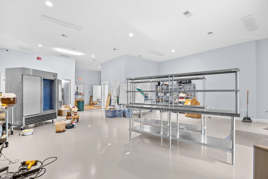 More Photos Of 11871 Plaza Dr, Murrells Inlet Office For Lease