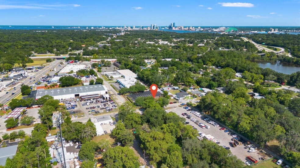 More Photos Of 2820 Spring Glen Rd, Jacksonville Office For Sale