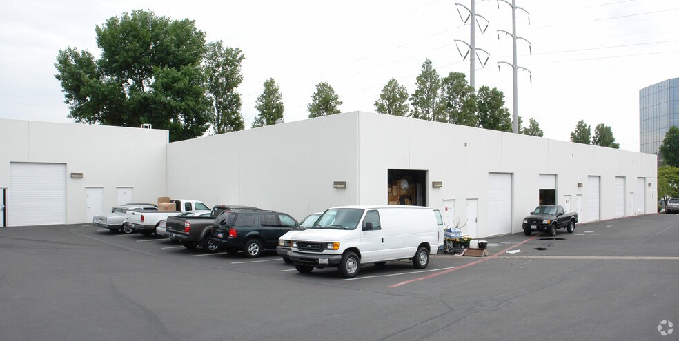 More Photos Of 7525 Metropolitan Dr, San Diego Research And Development For Lease