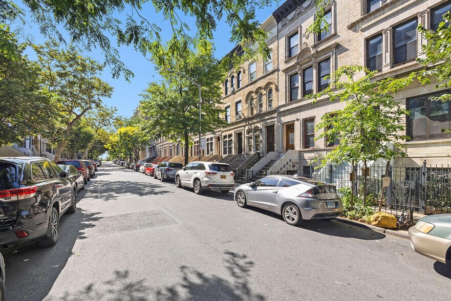 More Photos Of 525 W 150th St, New York Multifamily For Sale