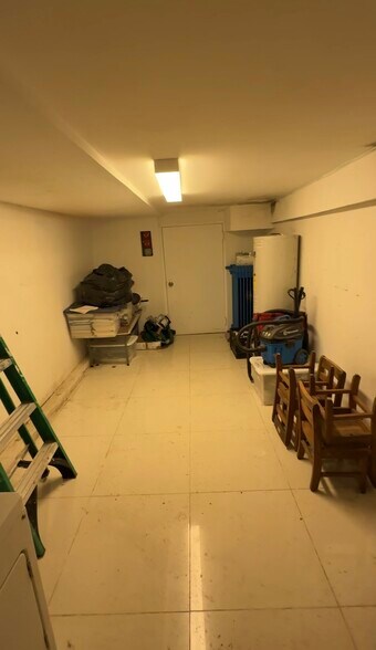 More Photos Of 958 Lafayette Ave, Brooklyn General Retail For Lease