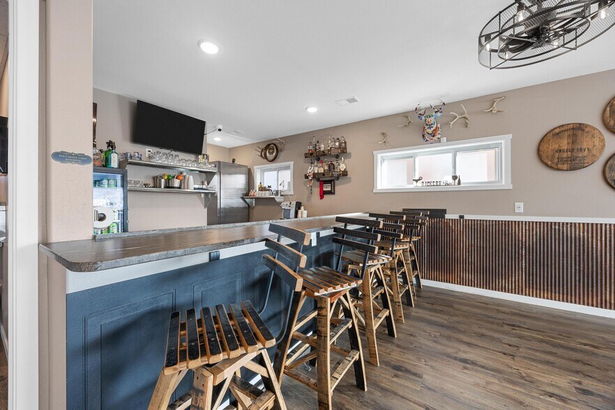 More Photos Of 116 W 5th St, Tipton Research And Development For Sale