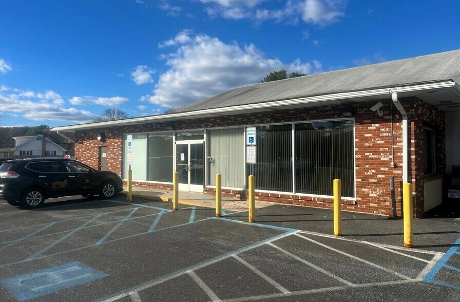 More Photos Of 543 Interchange Rd, Kresgeville Storefront Retail Office For Lease