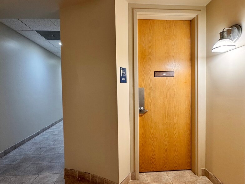 More Photos Of 684 Berkmar Cir, Charlottesville Office For Lease