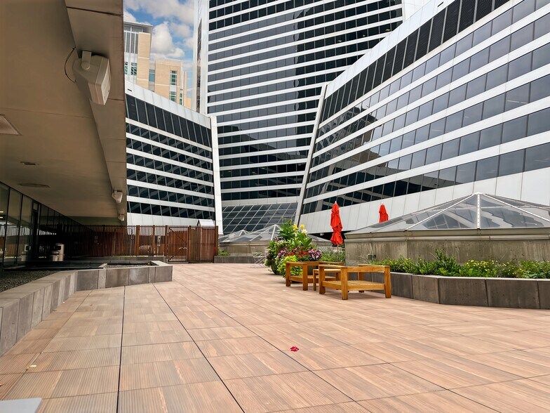 More Photos Of 999 18th St, Denver Coworking Space