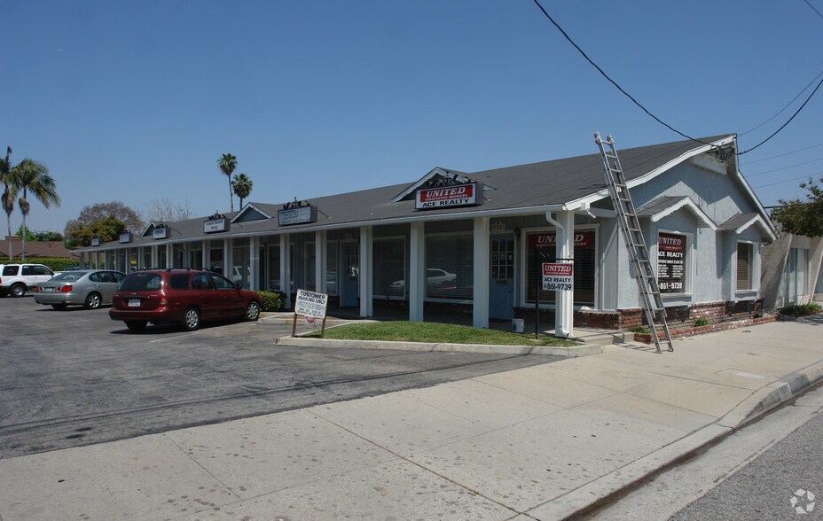 More Photos Of 11561-11605 Paramount Blvd, Downey Loft Creative Space For Lease