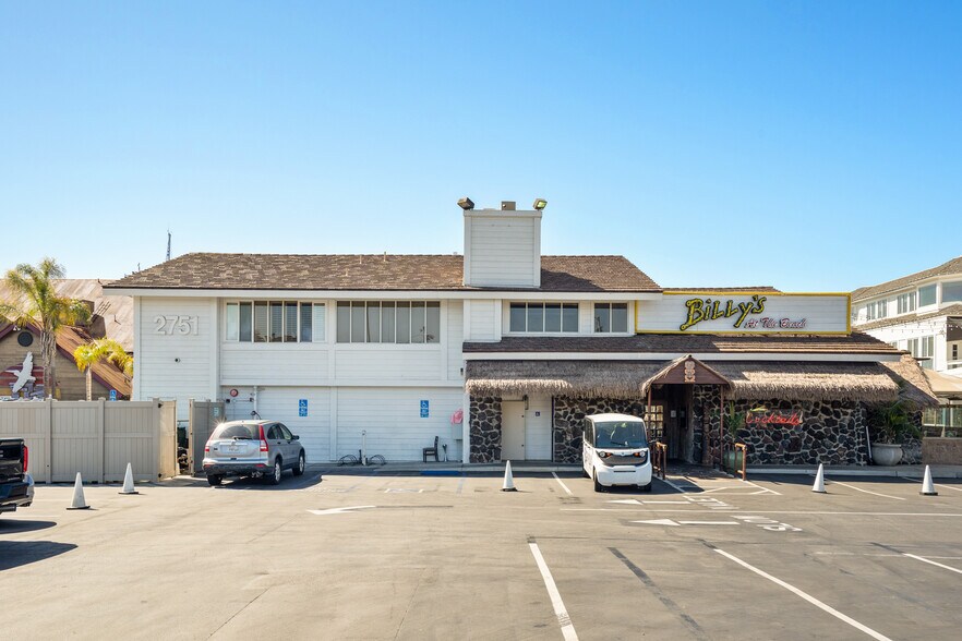 More Photos Of 2751 W Coast Hwy, Newport Beach Restaurant For Lease