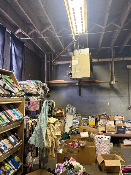 More Photos Of 222 S Maple St, Fennville Office For Sale