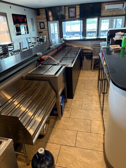 More Photos Of 1565 Riverview St, Portage Des Sioux General Retail For Lease