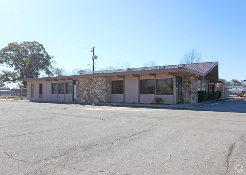 More Photos Of 1037 3rd Ave W, Birmingham Freestanding For Sale