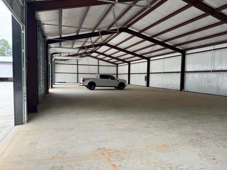 More Photos Of 13763 State HWY 155 S hwy, Tyler Warehouse For Lease
