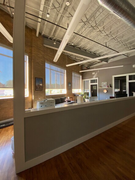 More Photos Of 3121 Broadway St, Paducah Storefront Retail Office For Sale