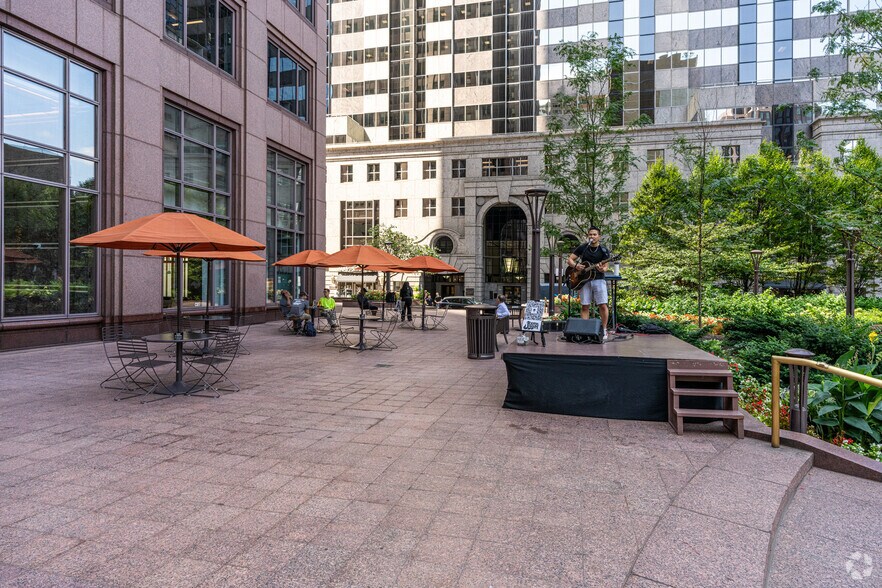 More Photos Of 1717 Arch St, Philadelphia Office For Lease