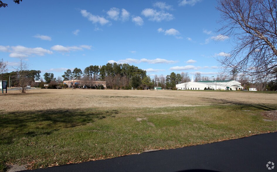 Primary Photo Of 1219-1221 Parkway Dr, Goldsboro Land For Sale