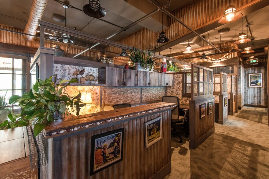 More Photos Of 22917 Pacific Coast Hwy, Malibu Office For Lease