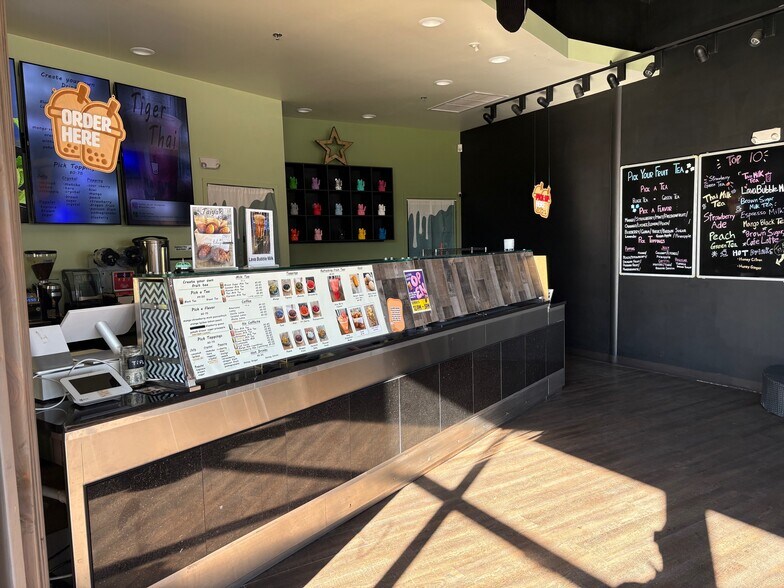 More Photos Of 300 Weatherstone Dr, Wadsworth Freestanding For Lease