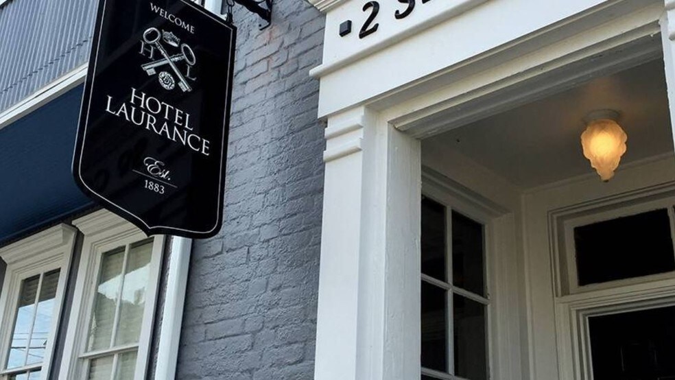 More Photos Of 2 S Court St, Luray Hospitality For Sale