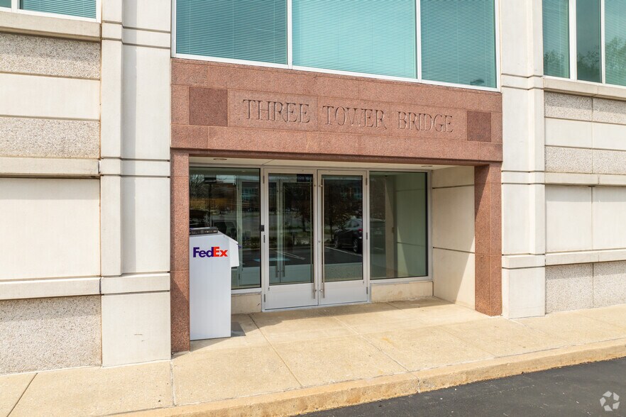 More Photos Of 2 Ash St, Conshohocken Office For Sale