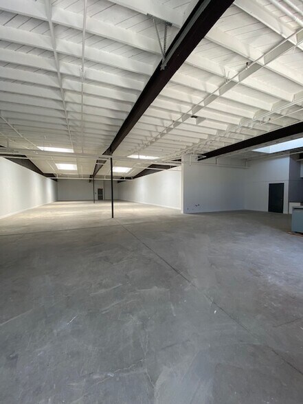 More Photos Of 4200 Sepulveda Blvd, Culver City Office For Lease
