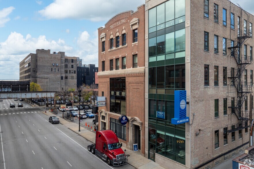 Primary Photo Of 216 W Ohio St, Chicago Loft Creative Space For Lease