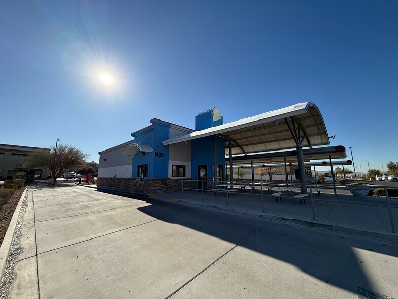 More Photos Of 1426 E Lake Mead Pky, Henderson Fast Food For Sale
