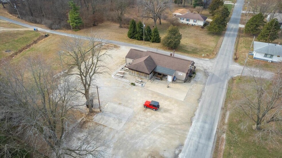 More Photos Of 104 Taylorville Rd, Taylorville Restaurant For Sale