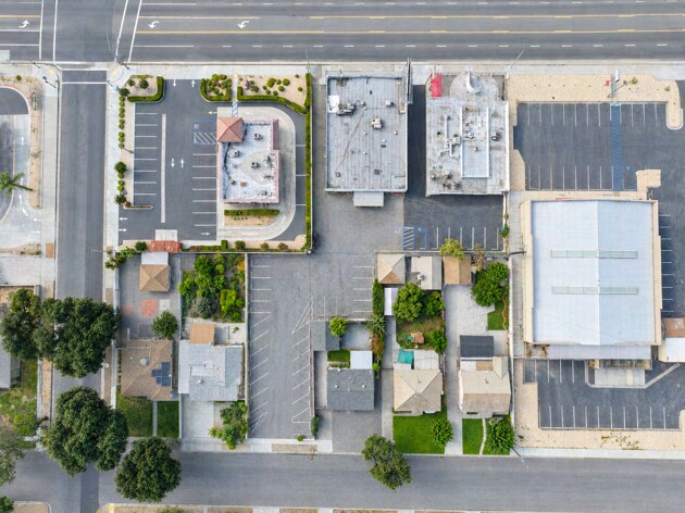 More Photos Of 1040 W Highland Ave, San Bernardino Bar For Sale