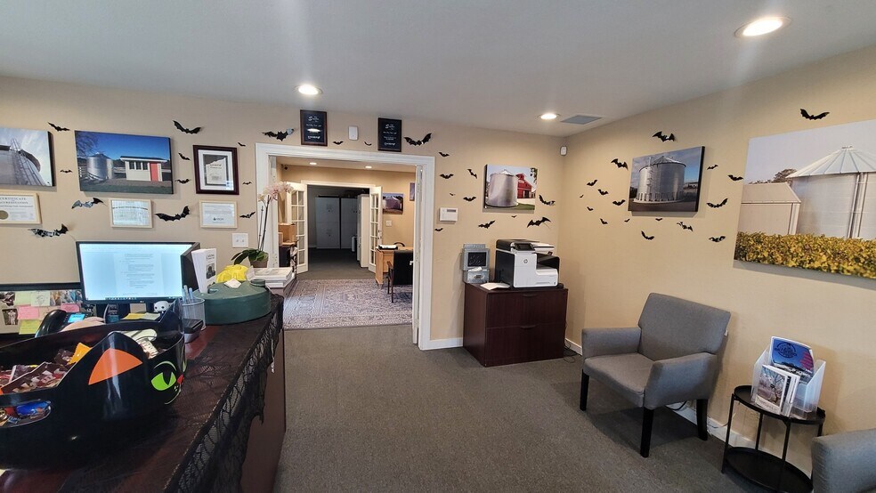 More Photos Of 4135 Santa Rosa Ave, Santa Rosa Warehouse For Lease