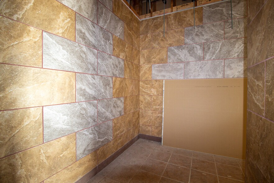 More Photos Of 4061 Richard Gordon Hatcher Blvd, Gary Flex For Sale
