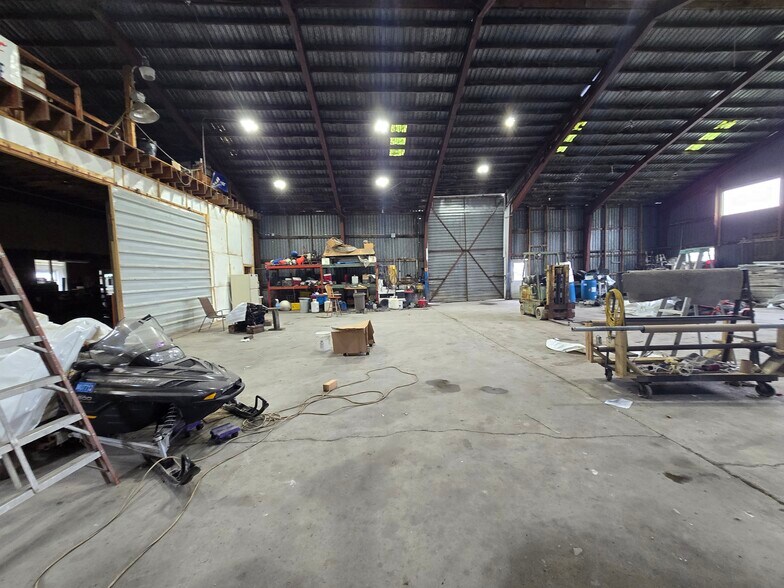 More Photos Of 1251 Evergreen Dr, Bay City Marina For Sale